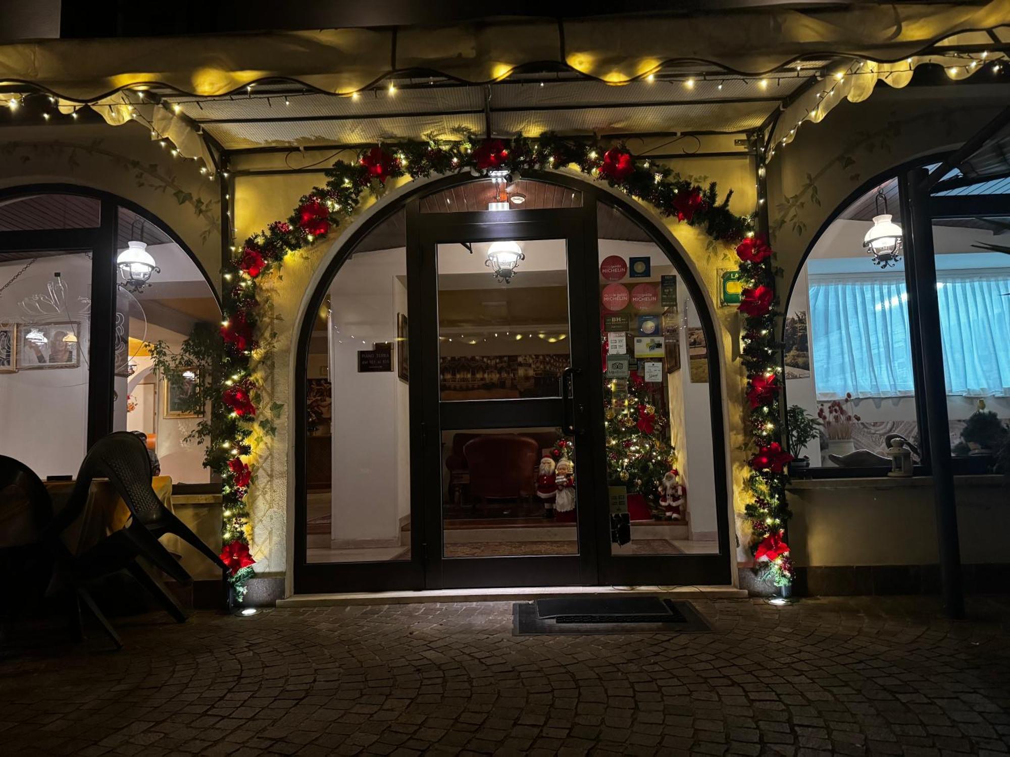 Ristorante La Grotta 3*