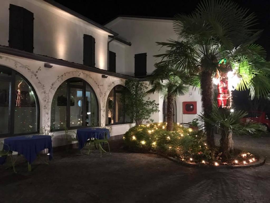 Ristorante La Grotta 3* Castiglione Delle Stiviere